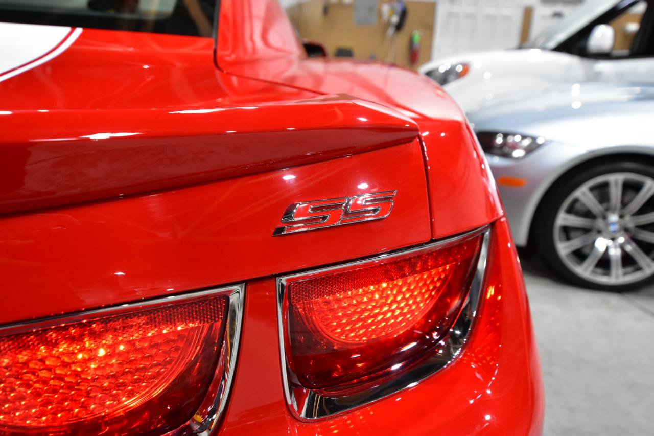 Used 2010 Chevrolet Camaro SS w/ RS Package RWD image 9