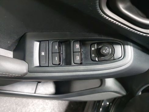 Used 2024 Subaru Crosstrek 2.0i Premium image 43