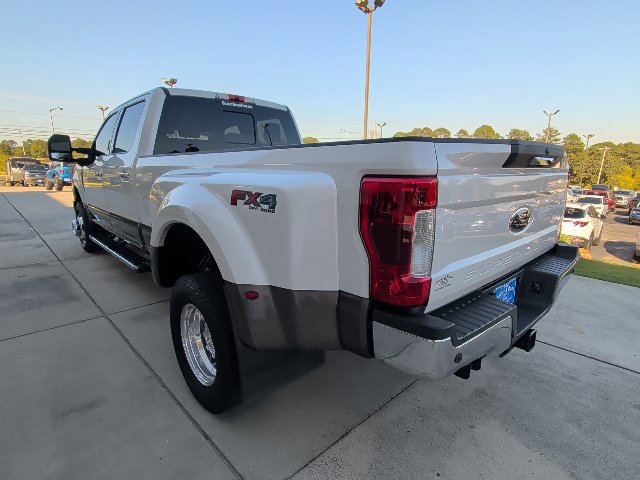 Used 2019 Ford F350 Lariat w/ Chrome Package AWD/4WD image 5