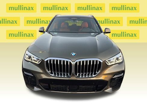 Used 2022 BMW X5 xDrive40i w/ M Sport Package image 2
