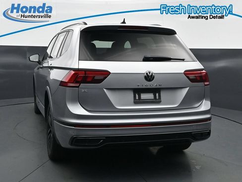 Used 2022 Volkswagen Tiguan SE R-Line FWD image 7