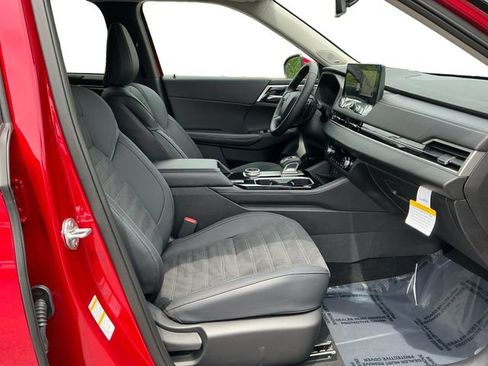 Used 2025 Mitsubishi Outlander SE AWD/4WD image 17