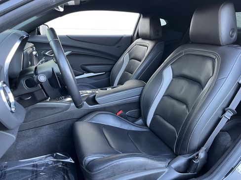 Used 2023 Chevrolet Camaro LT image 12