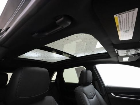 Used 2025 Cadillac XT5 Premium Luxury image 25