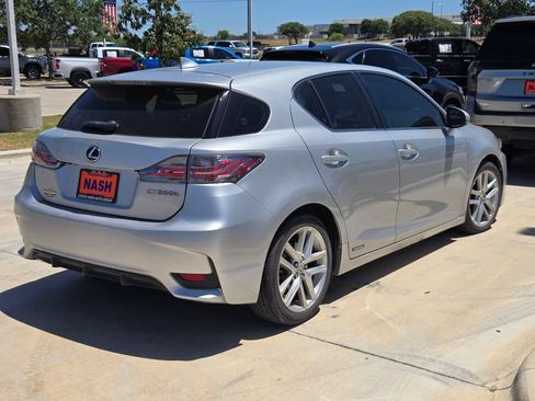 Used 2014 Lexus CT 200h FWD image 4