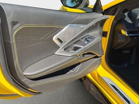 Used 2025 Chevrolet Corvette Z06 RWD image 29