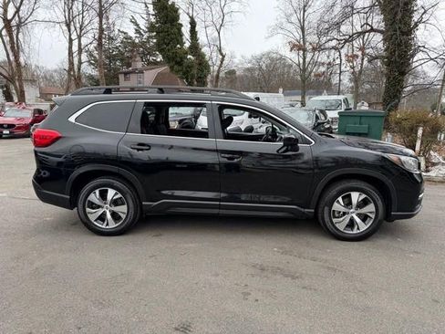 Used 2020 Subaru Ascent Premium w/ Convenience Package image 13