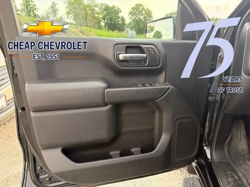 Used 2020 Chevrolet Silverado 1500 Custom w/ Custom Value Package AWD/4WD image 7