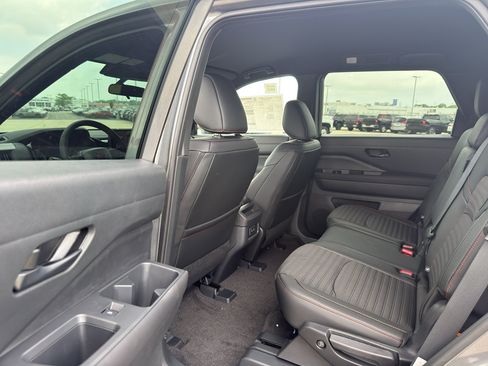 New 2026 Nissan Pathfinder Rock Creek AWD/4WD image 29