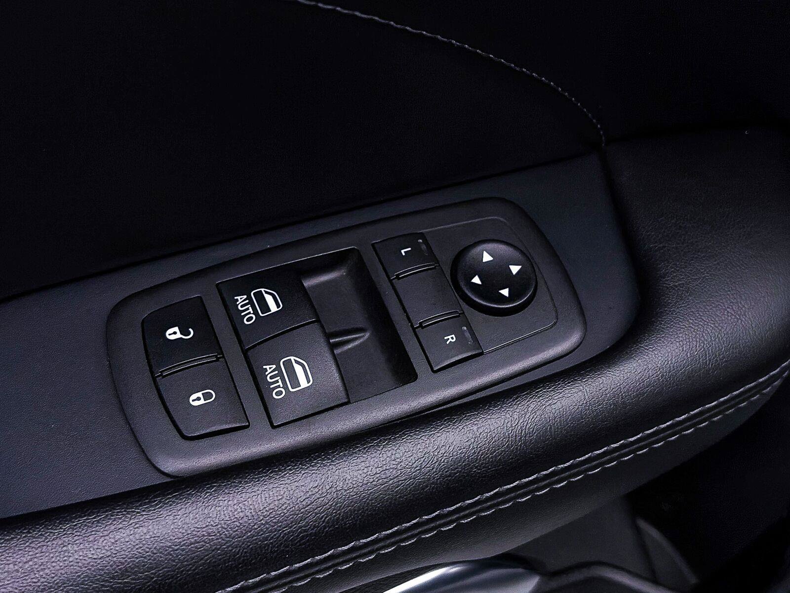 Used 2021 Dodge Challenger R/T Scat Pack RWD image 19