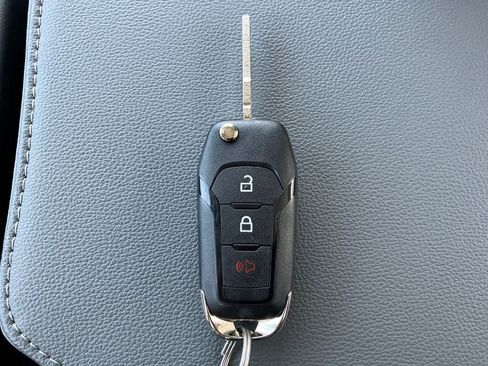 New 2025 Ford F250 XL w/ XL Chrome Package image 31