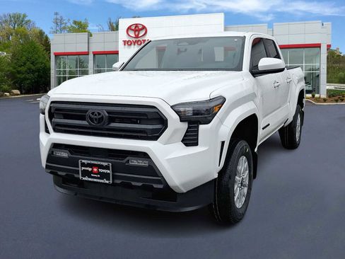 New 2026 Toyota Tacoma SR5 image 1