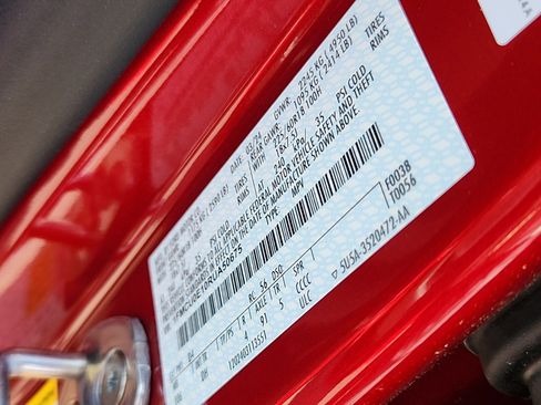 New 2024 Ford Escape SE w/ PHEV Premium Package image 9