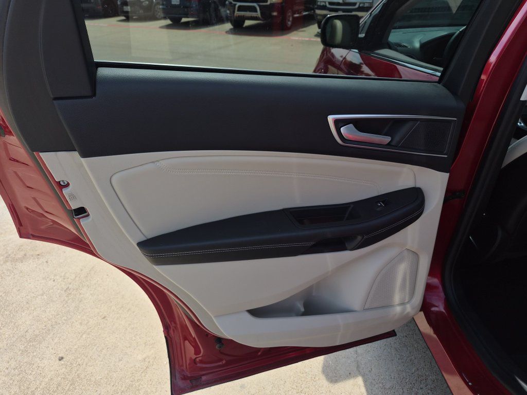 Used 2024 Ford Edge Titanium w/ Titanium Elite Package AWD/4WD image 15