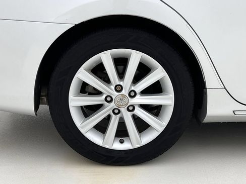 Used 2012 Toyota Camry XLE FWD image 28