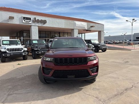 New 2025 Jeep Grand Cherokee Altitude RWD image 2