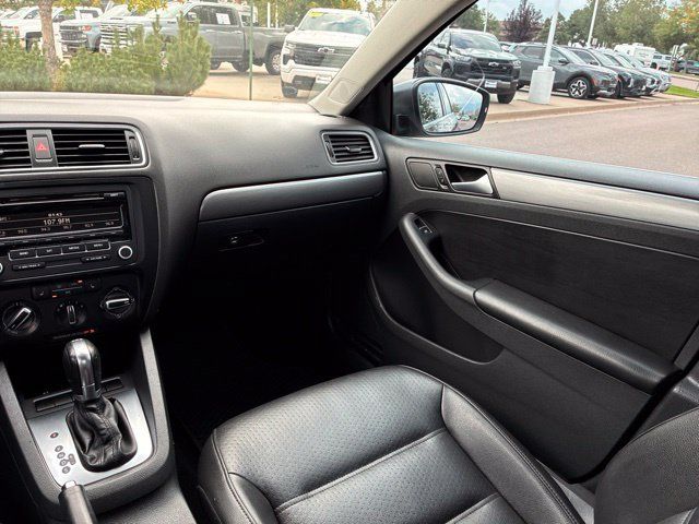 Used 2013 Volkswagen Jetta TDI FWD image 19