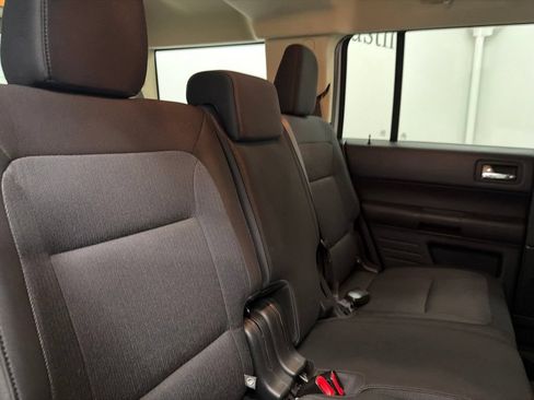 Used 2019 Ford Flex SE FWD image 27