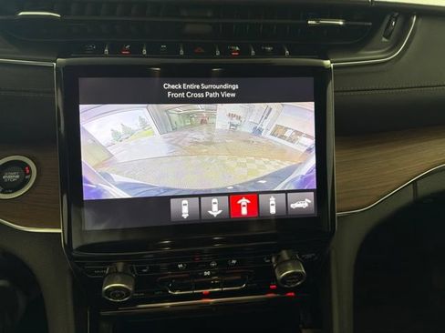 Certified 2023 Jeep Grand Cherokee Summit AWD/4WD image 32