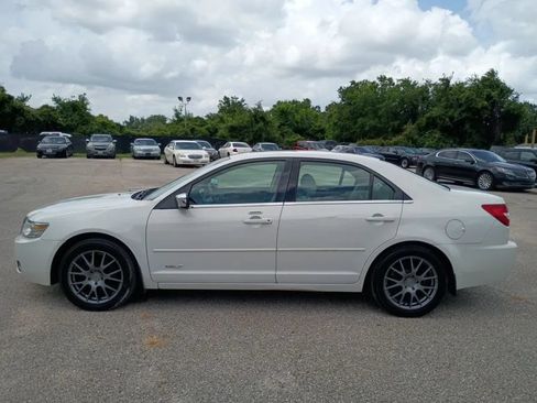 Used 2008 Lincoln MKZ FWD image 2
