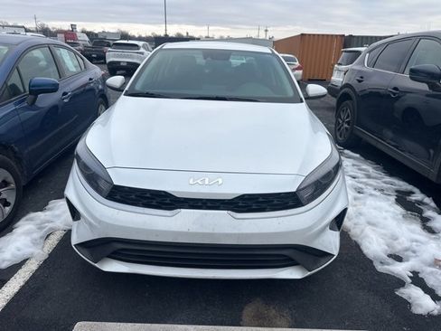Certified 2024 Kia Forte LXS image 2