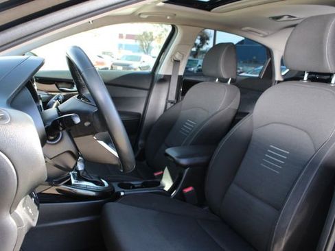 Used 2019 Kia Forte S w/ S Premium Package image 26