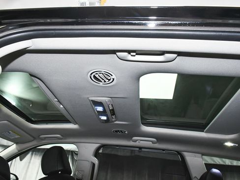 Used 2024 Kia Telluride SX w/ Towing Package AWD/4WD image 53