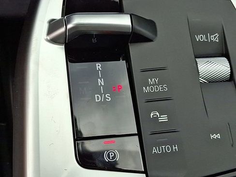 Used 2026 BMW X2 xDrive28i w/ Technology Package AWD/4WD image 10