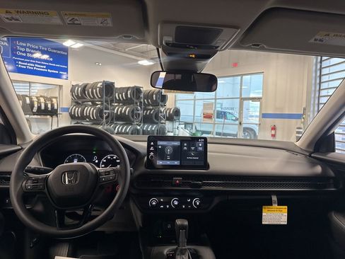 New 2026 Honda HR-V LX image 9