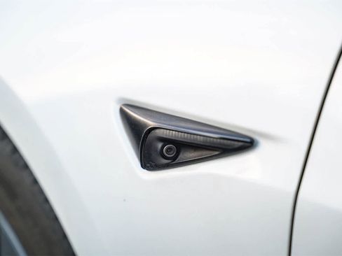 Used 2022 Tesla Model 3 image 10