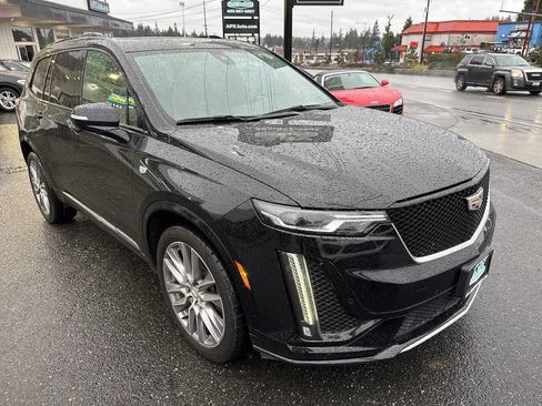 Used 2020 Cadillac XT6 Sport image 11