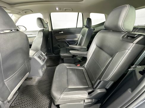 Used 2023 Volkswagen Atlas SE image 24