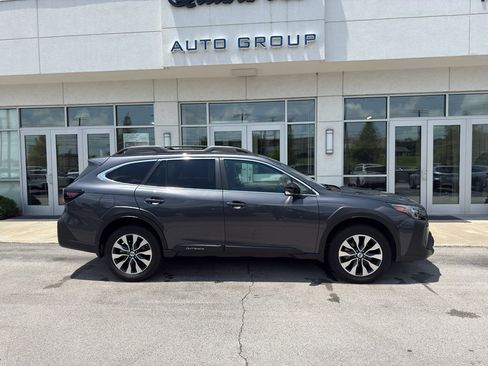 Used 2024 Subaru Outback Limited XT w/ Popular Package #2 AWD/4WD image 2