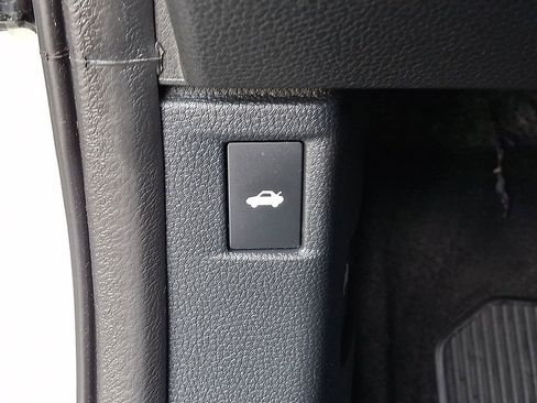 Used 2023 Honda Accord LX image 26