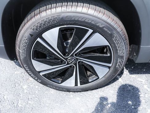 New 2025 Volkswagen Taos SE image 20