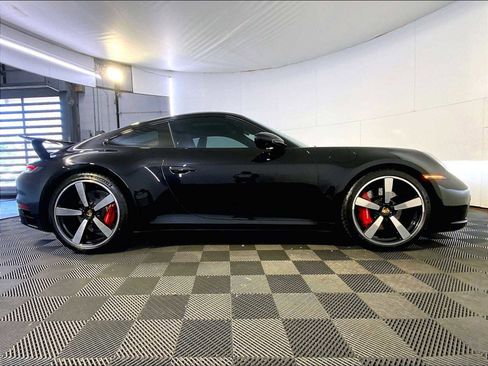Used 2024 Porsche 911 Carrera S image 8