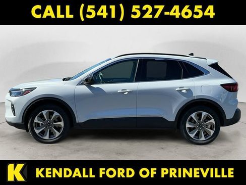 Used 2025 Ford Escape Platinum AWD/4WD image 8