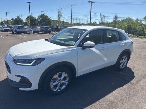 Used 2024 Honda HR-V LX image 2