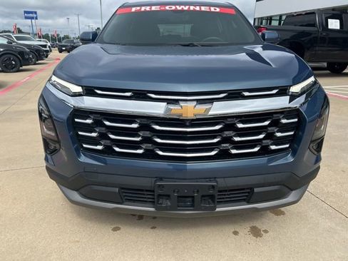 Used 2025 Chevrolet Equinox LT w/ Safety and Technology Package FWD image 2