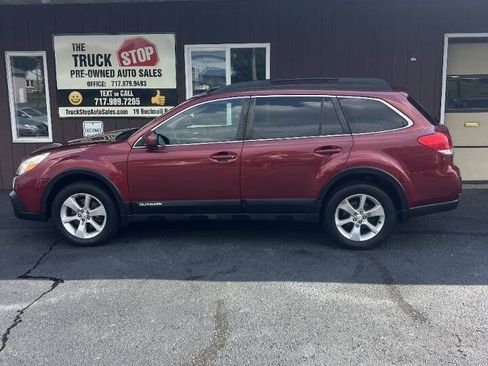 Used 2013 Subaru Outback 3.6R Limited w/ Moonroof Pkg AWD/4WD image 2