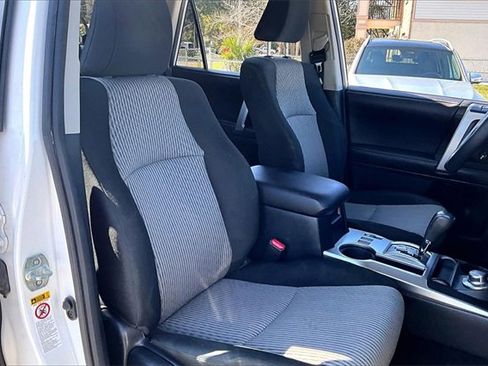 Used 2018 Toyota 4Runner SR5 image 30