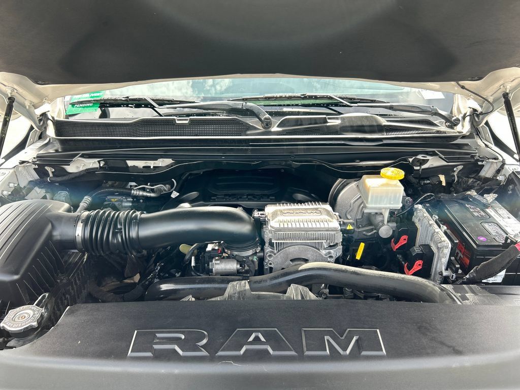 Used 2020 RAM 1500 Laramie AWD/4WD image 29