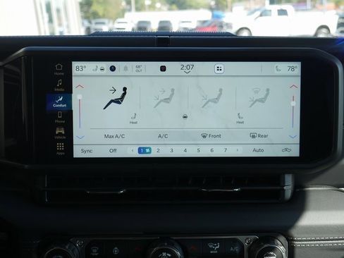 New 2025 Jeep Gladiator High Tide image 21