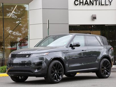 New 2025 Land Rover Range Rover Sport SE