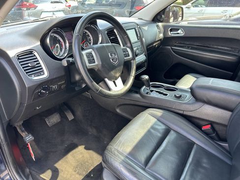 Used 2011 Dodge Durango Crew image 2