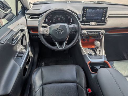 Used 2020 Toyota RAV4 Adventure w/ Convenience Package AWD/4WD image 3