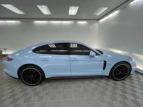 Certified 2023 Porsche Panamera image 8