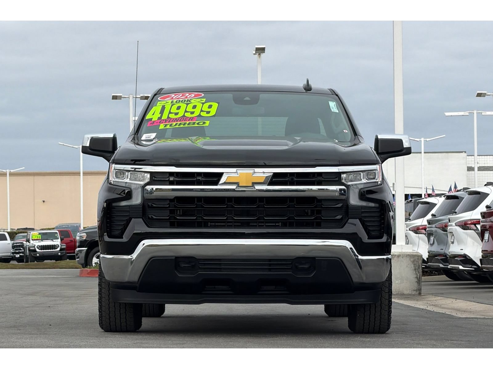 Used 2026 Chevrolet Silverado 1500 LT AWD/4WD image 9