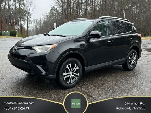 Used 2016 Toyota RAV4 LE image 1