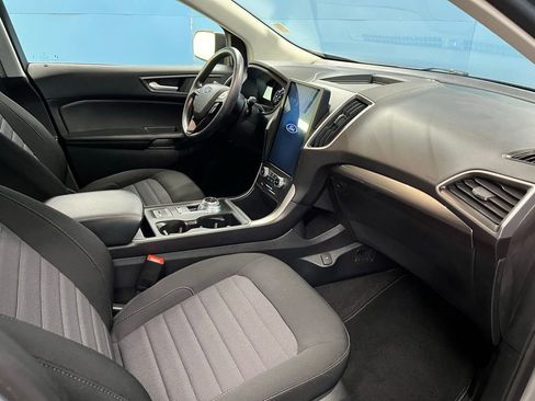 Used 2024 Ford Edge SE image 16